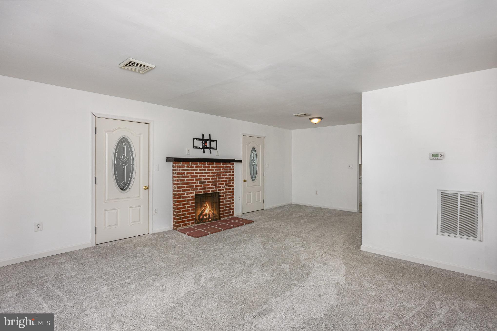 ROCK HALL - Residential