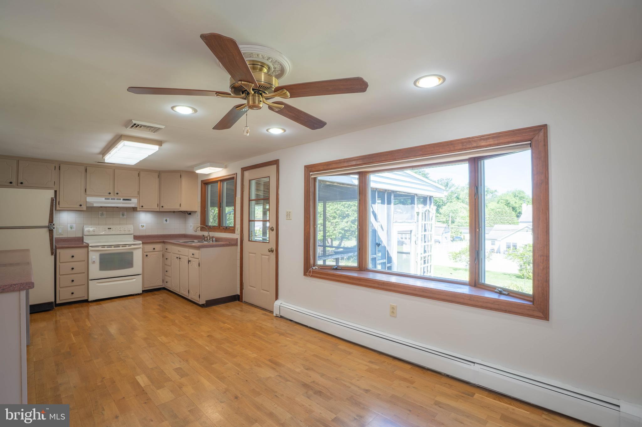 SWEETWATER FARMS - Residential