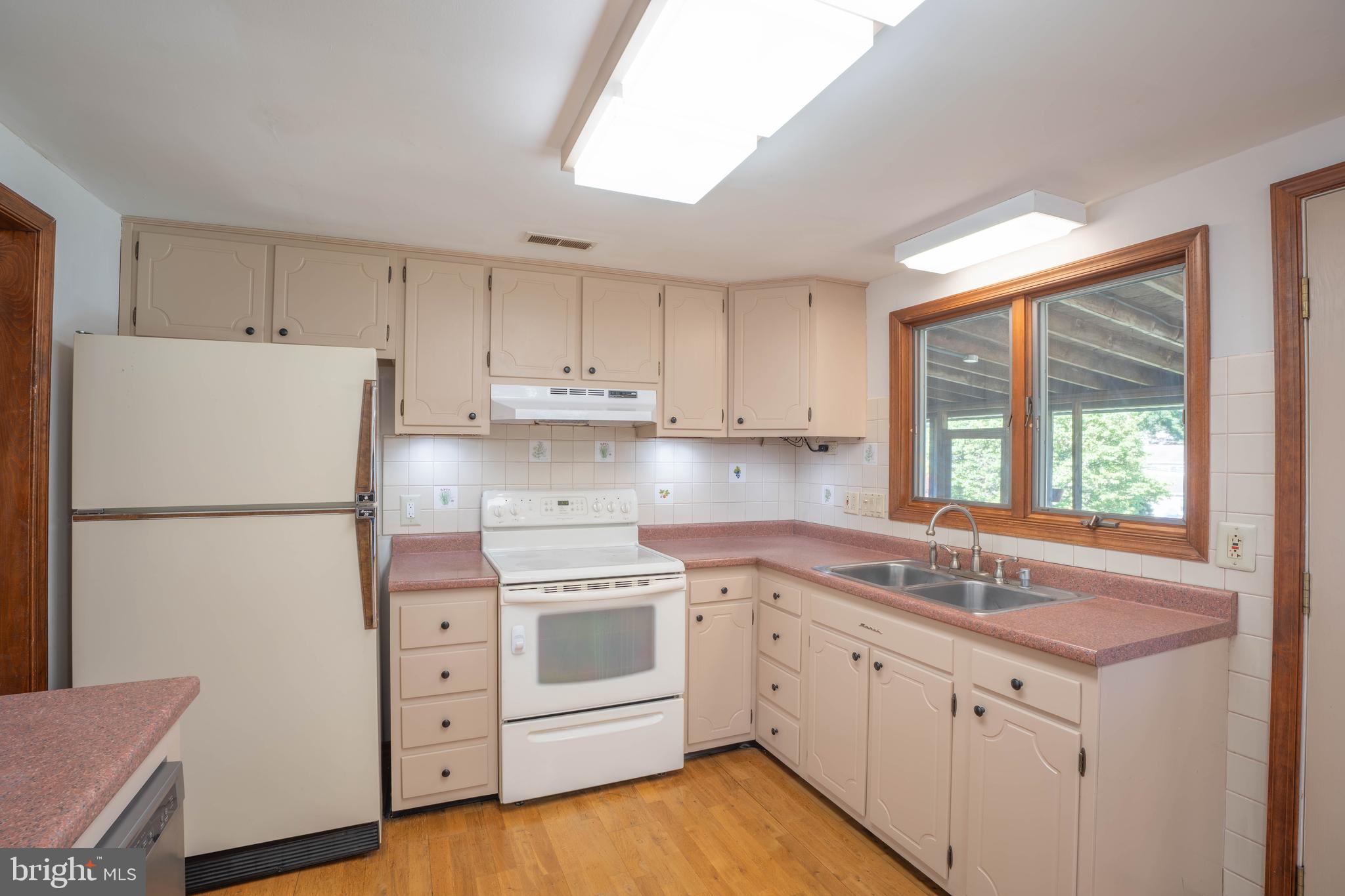 SWEETWATER FARMS - Residential
