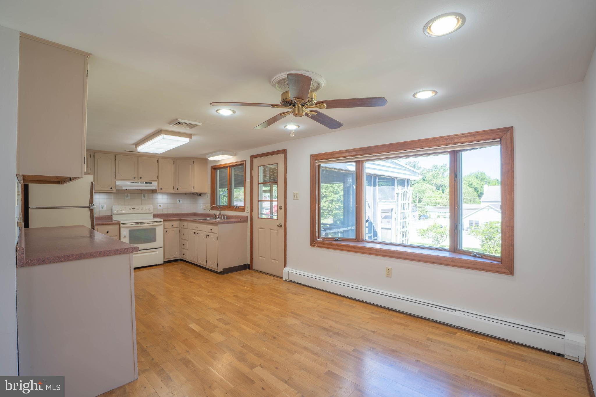 SWEETWATER FARMS - Residential