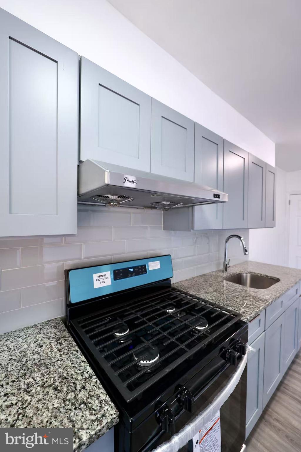 PHILADELPHIA (NORTHEAST) - Residential