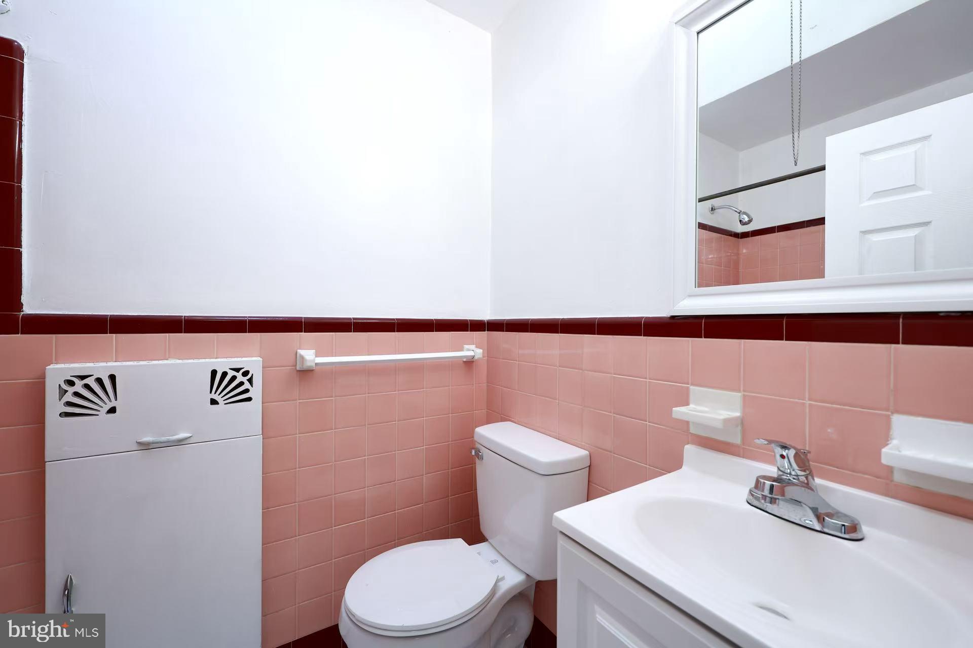 PHILADELPHIA (NORTHEAST) - Residential