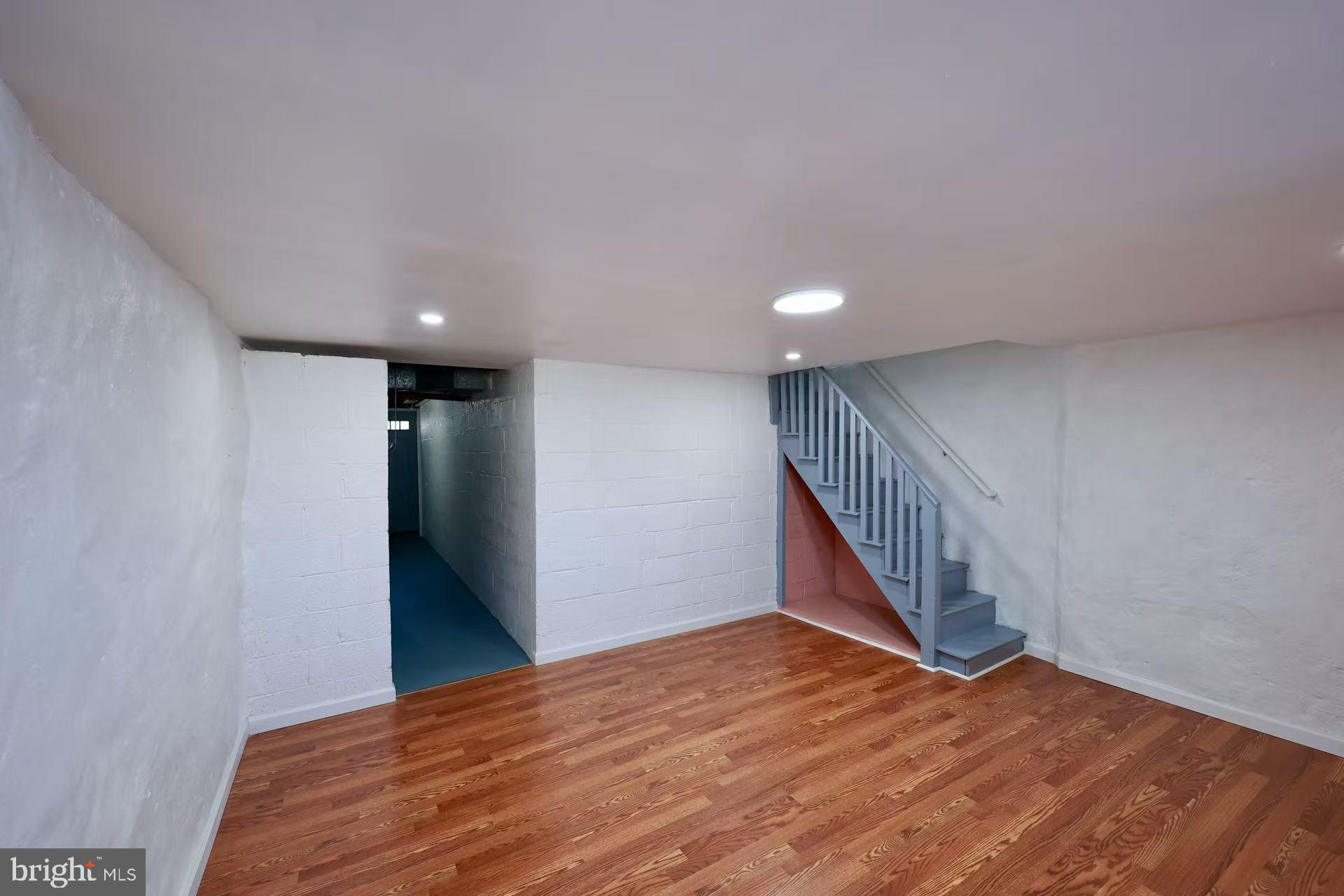 PHILADELPHIA (NORTHEAST) - Residential