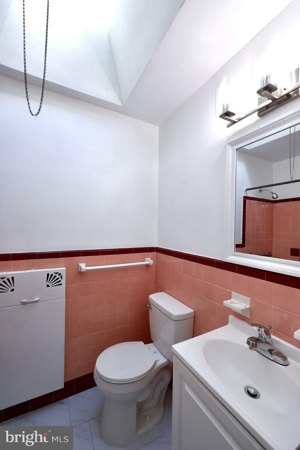 PHILADELPHIA (NORTHEAST) - Residential