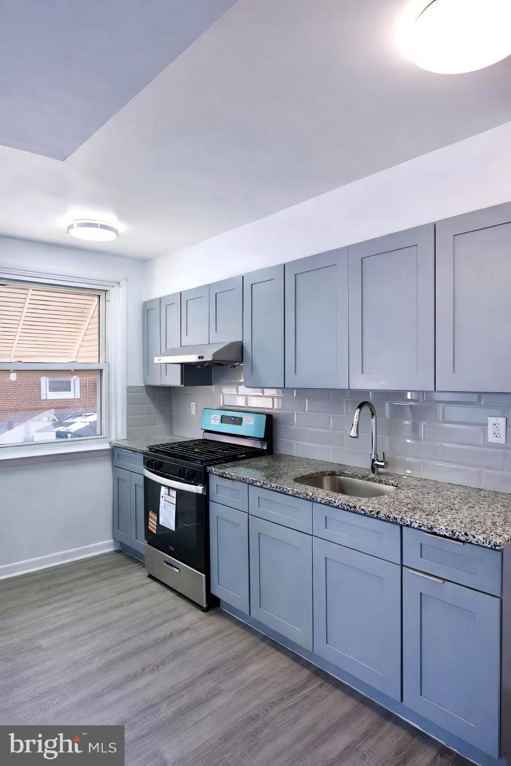 PHILADELPHIA (NORTHEAST) - Residential