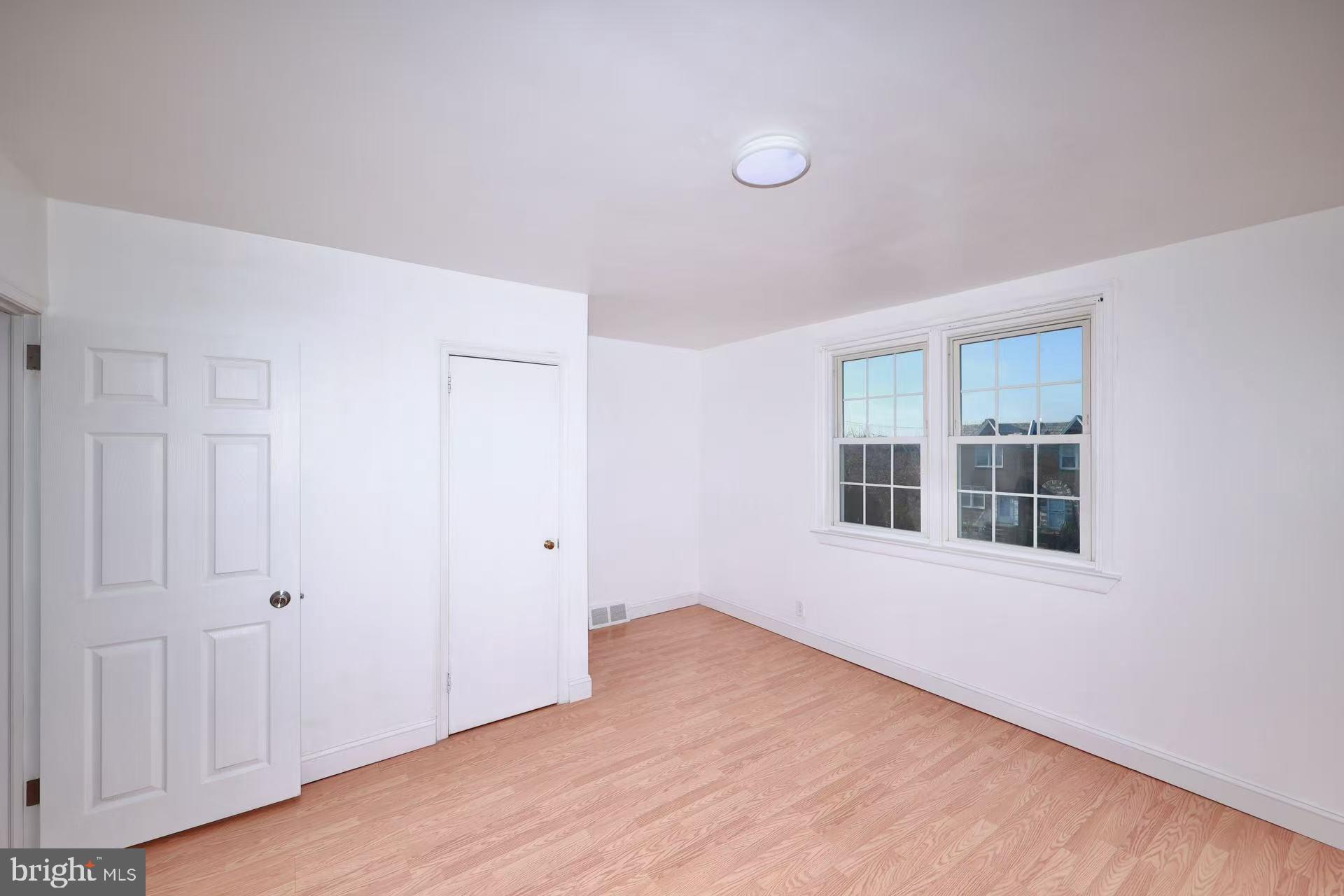 PHILADELPHIA (NORTHEAST) - Residential