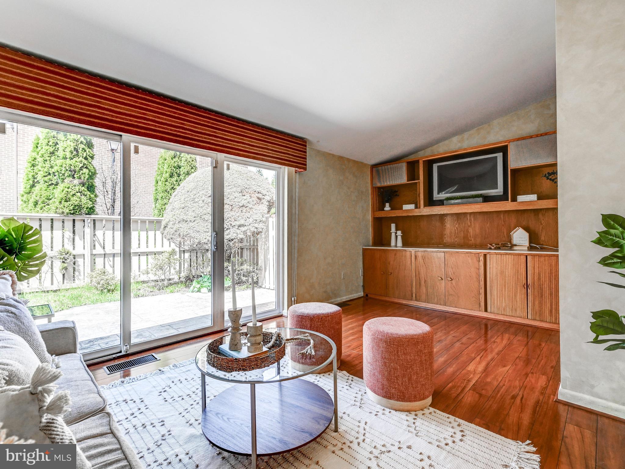 ANNEN WOODS - Residential