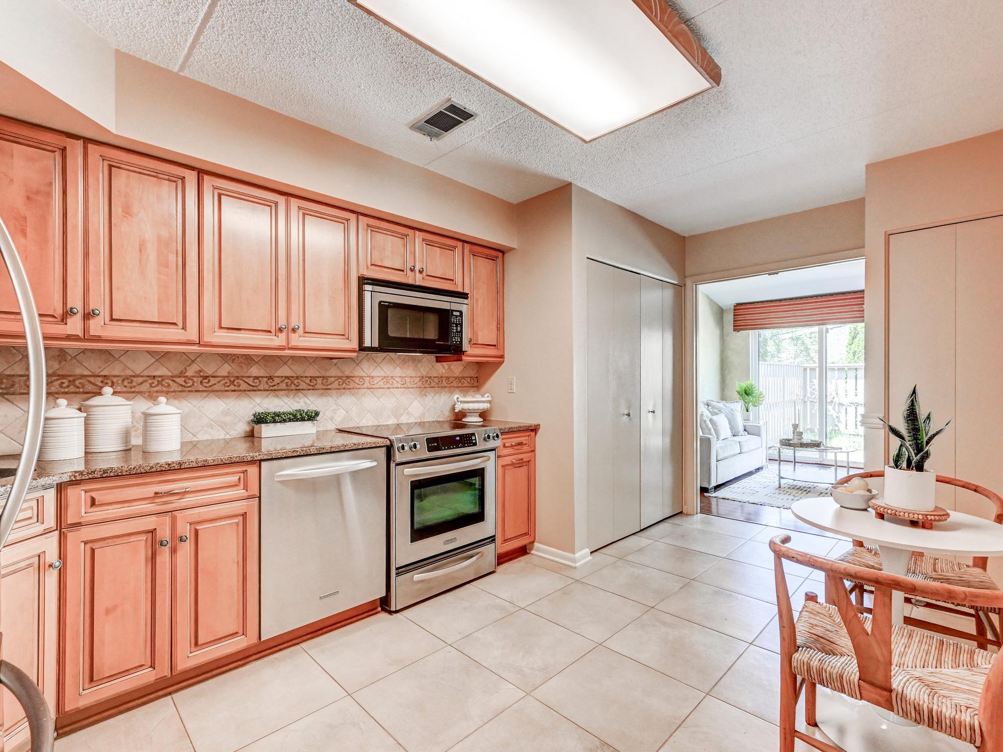 ANNEN WOODS - Residential