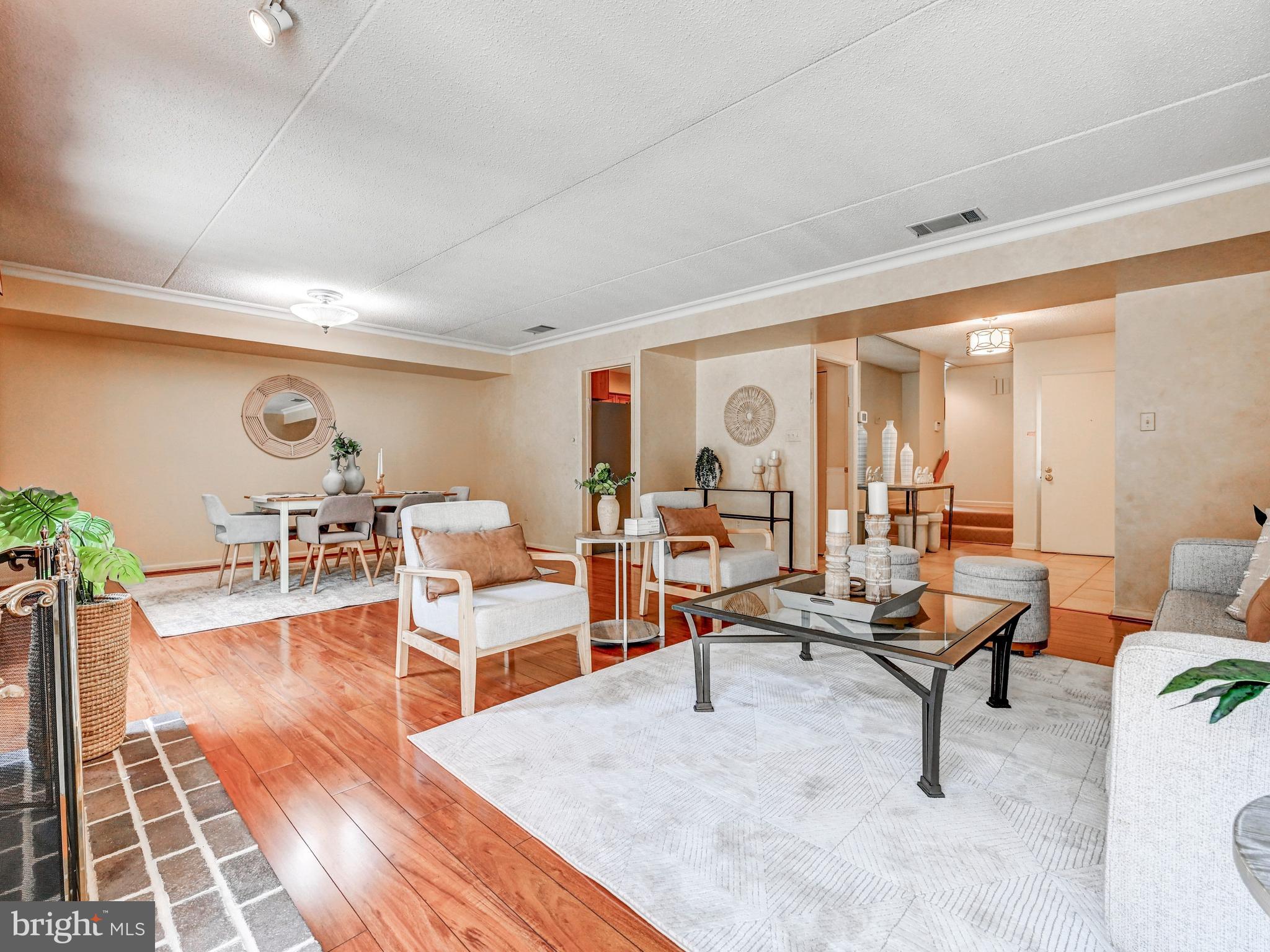 ANNEN WOODS - Residential