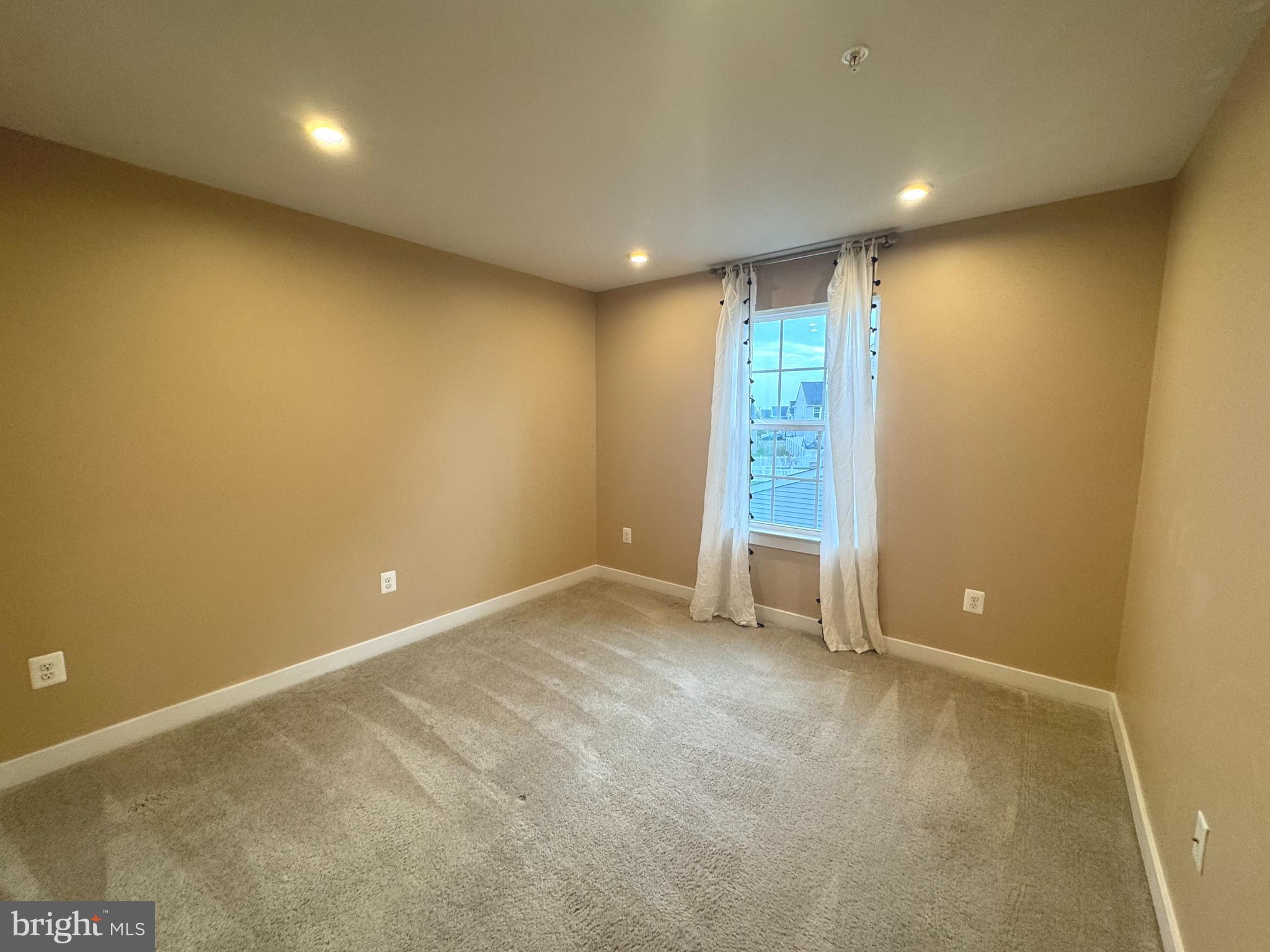 BALLENGER RUN - Residential Lease