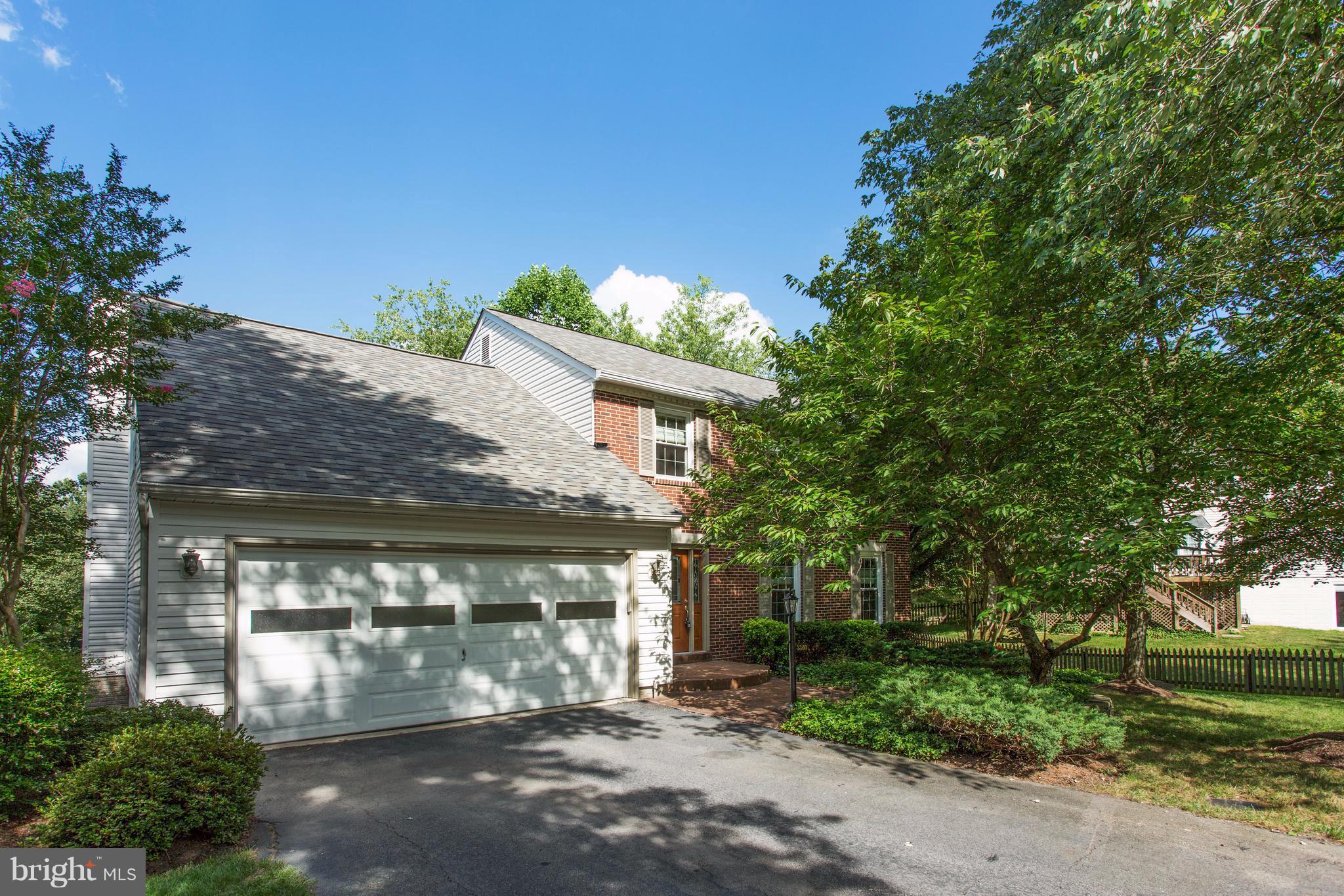 LAKE RIDGE - Residential