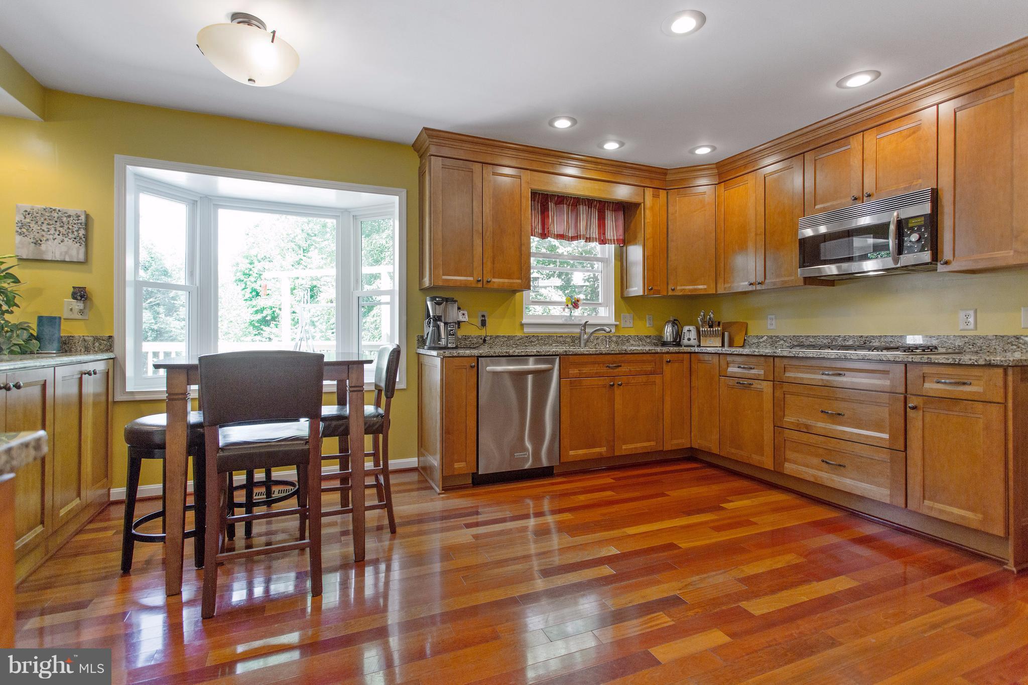 LAKE RIDGE - Residential