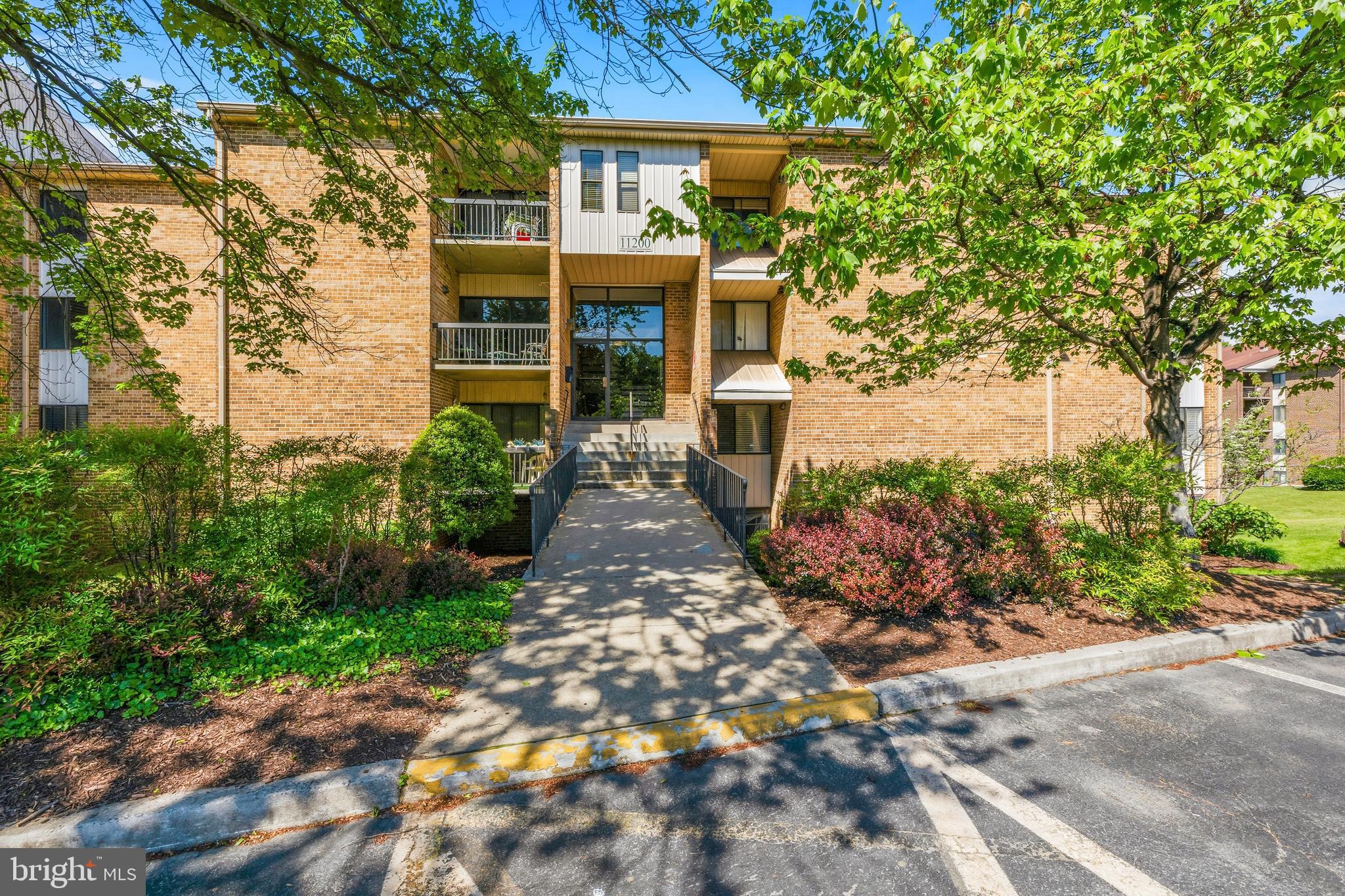 CHERRY GLEN CONDOS - Residential