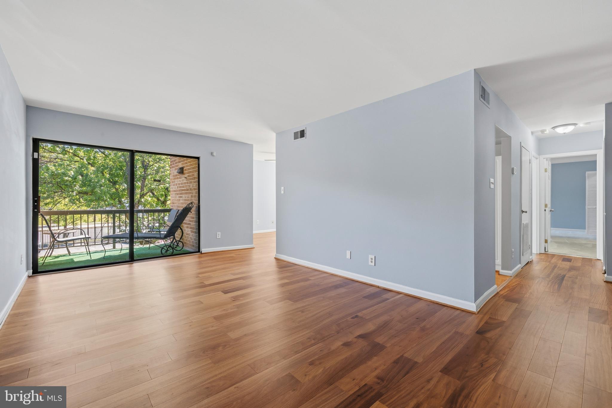 CHERRY GLEN CONDOS - Residential