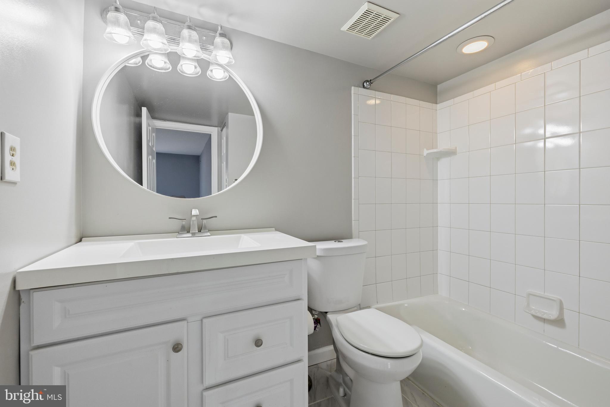 CHERRY GLEN CONDOS - Residential