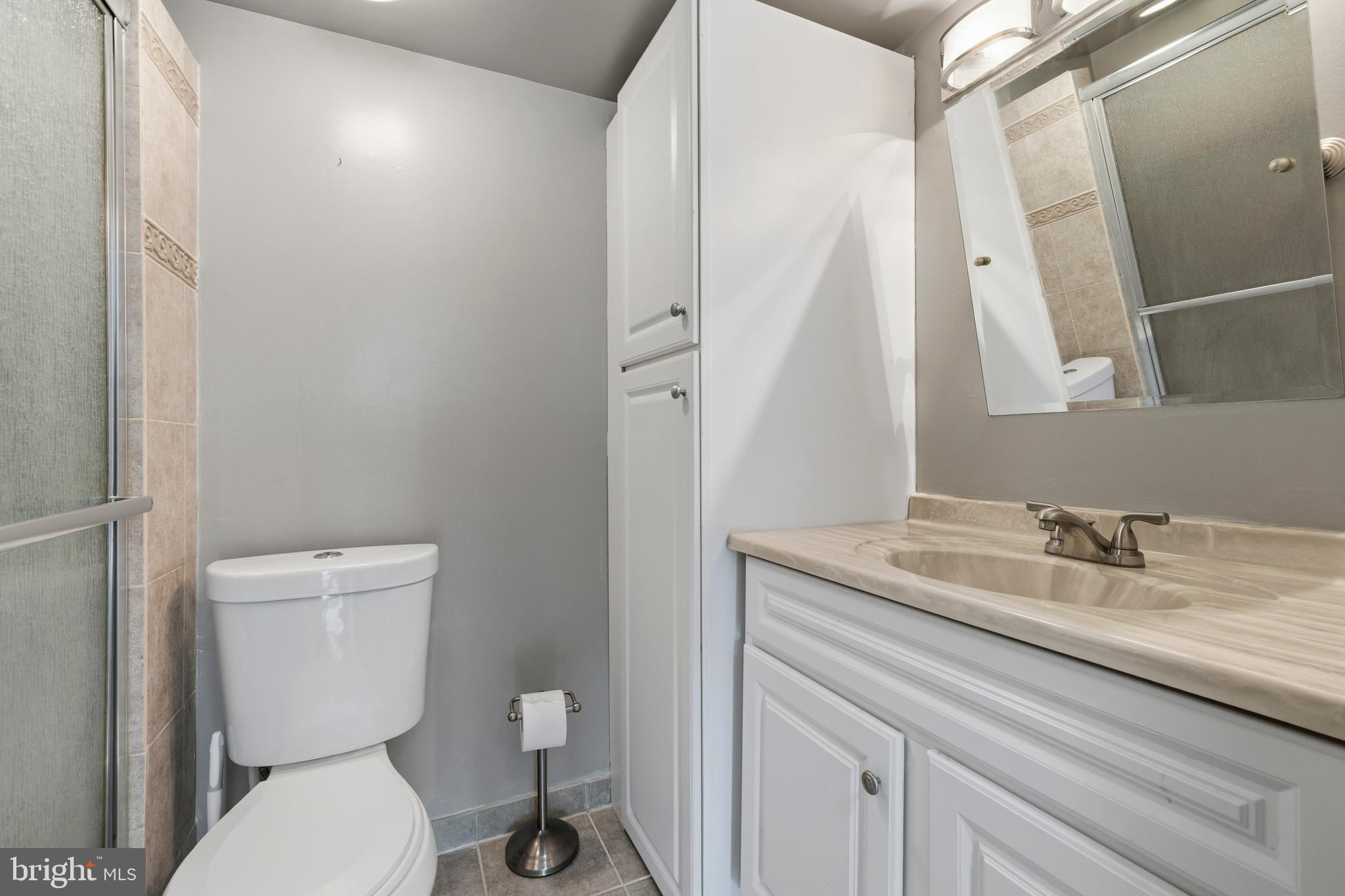 CHERRY GLEN CONDOS - Residential