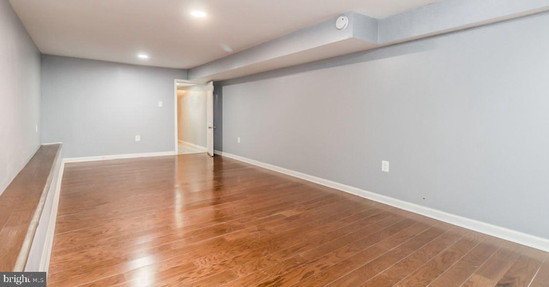 SANDTOWN-WINCHESTER - Residential