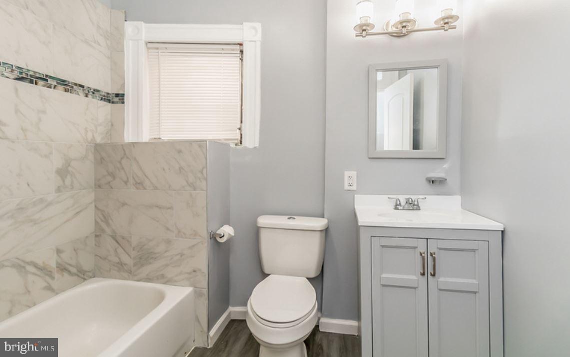 SANDTOWN-WINCHESTER - Residential