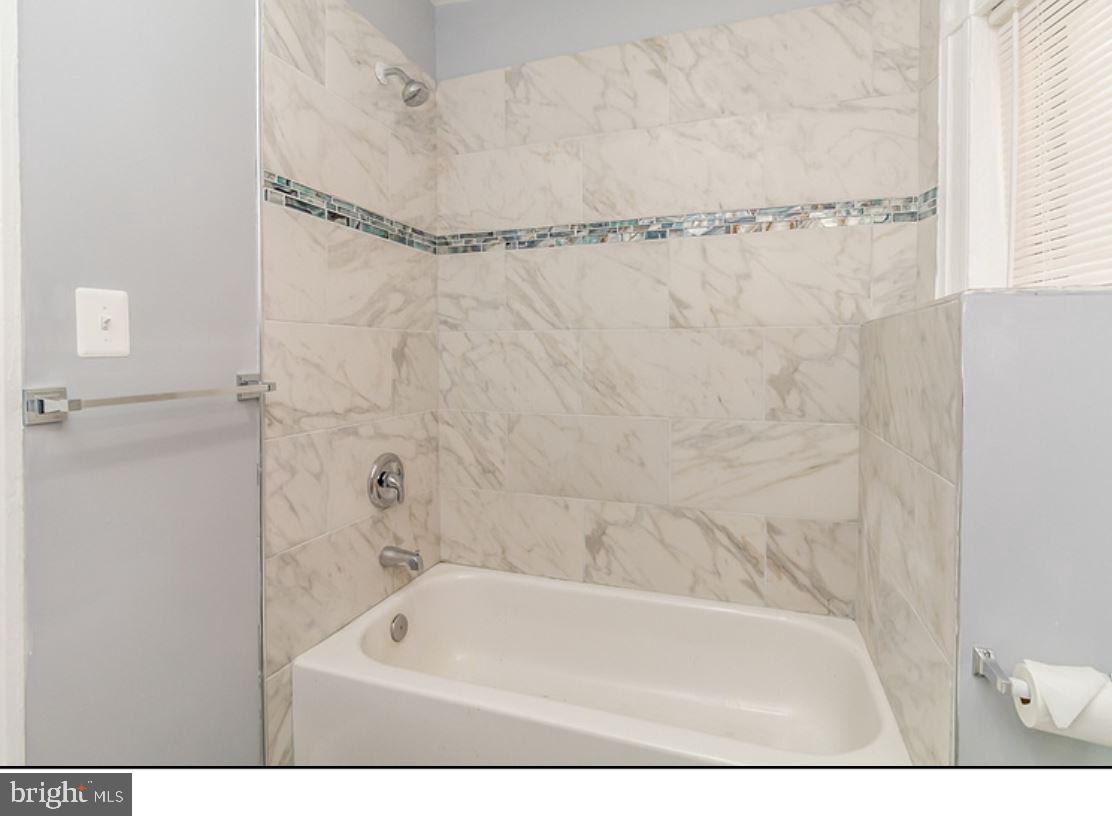 SANDTOWN-WINCHESTER - Residential