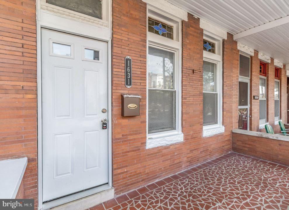 SANDTOWN-WINCHESTER - Residential