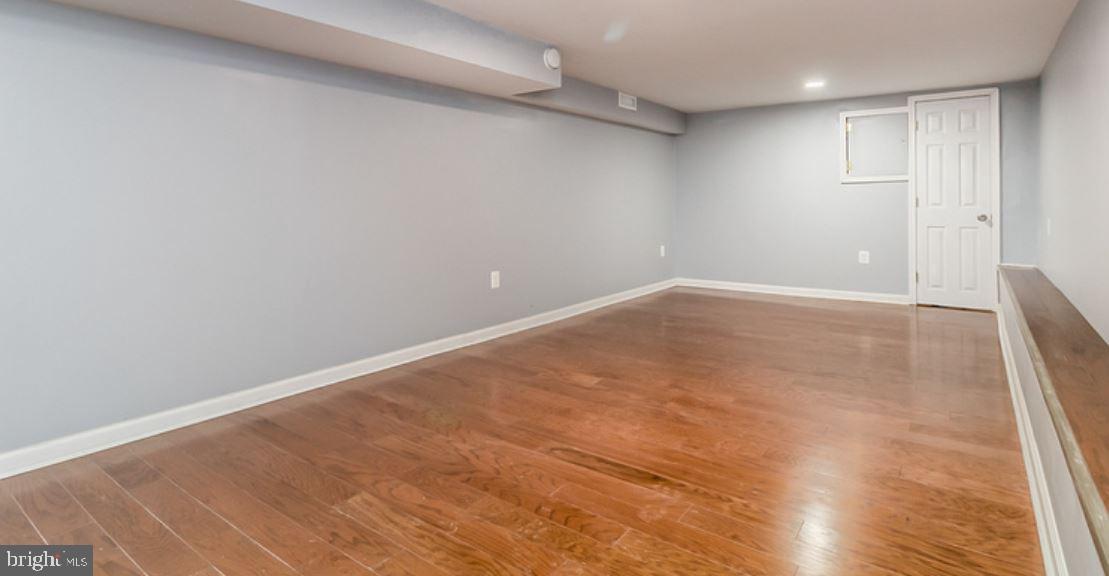 SANDTOWN-WINCHESTER - Residential