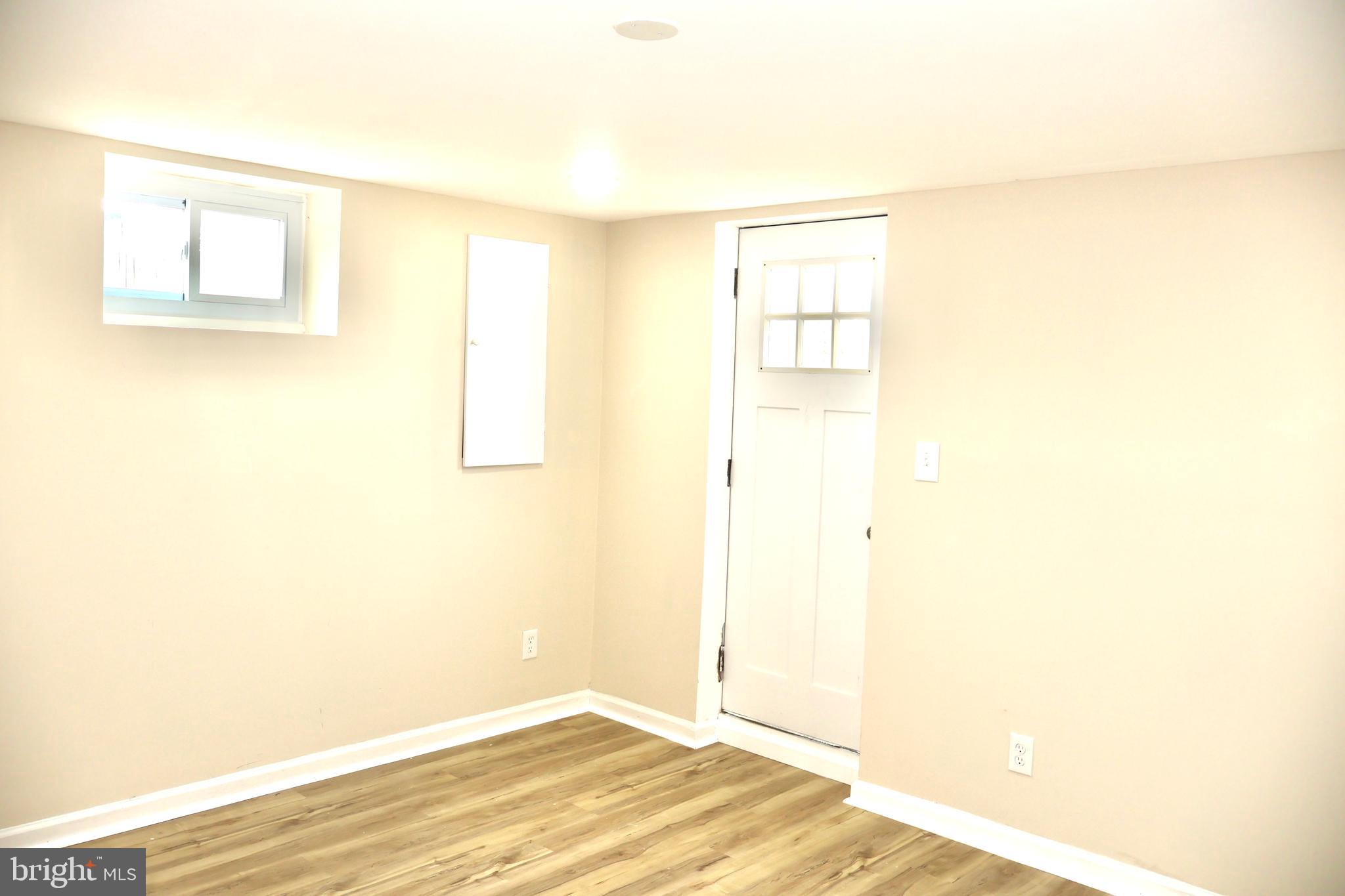 SOUTH STAFFORD - Residential