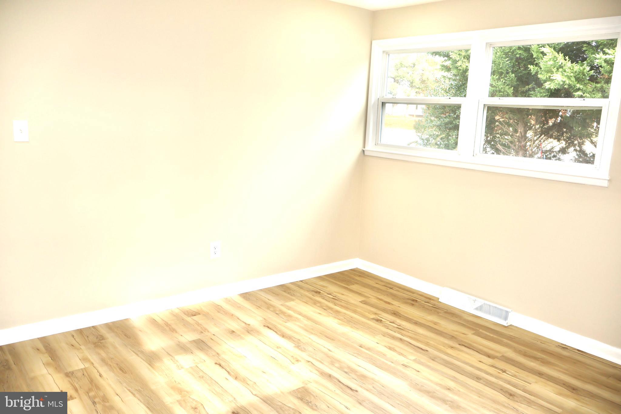 SOUTH STAFFORD - Residential