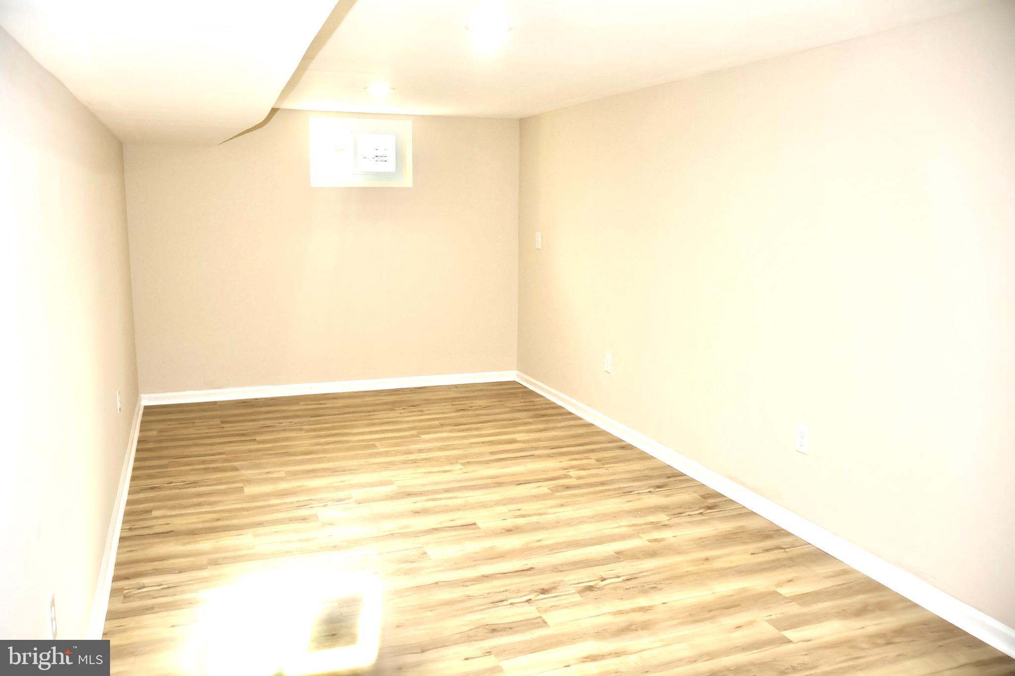 SOUTH STAFFORD - Residential