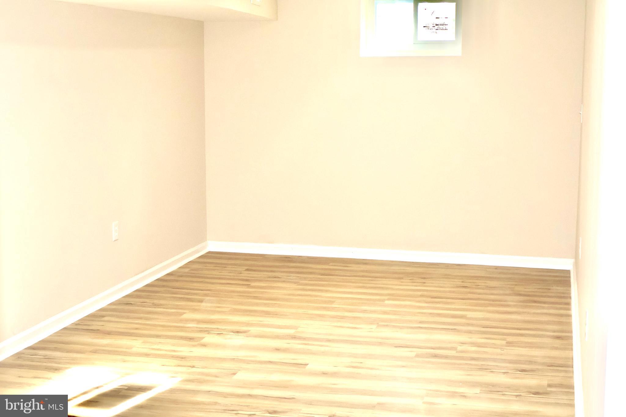 SOUTH STAFFORD - Residential