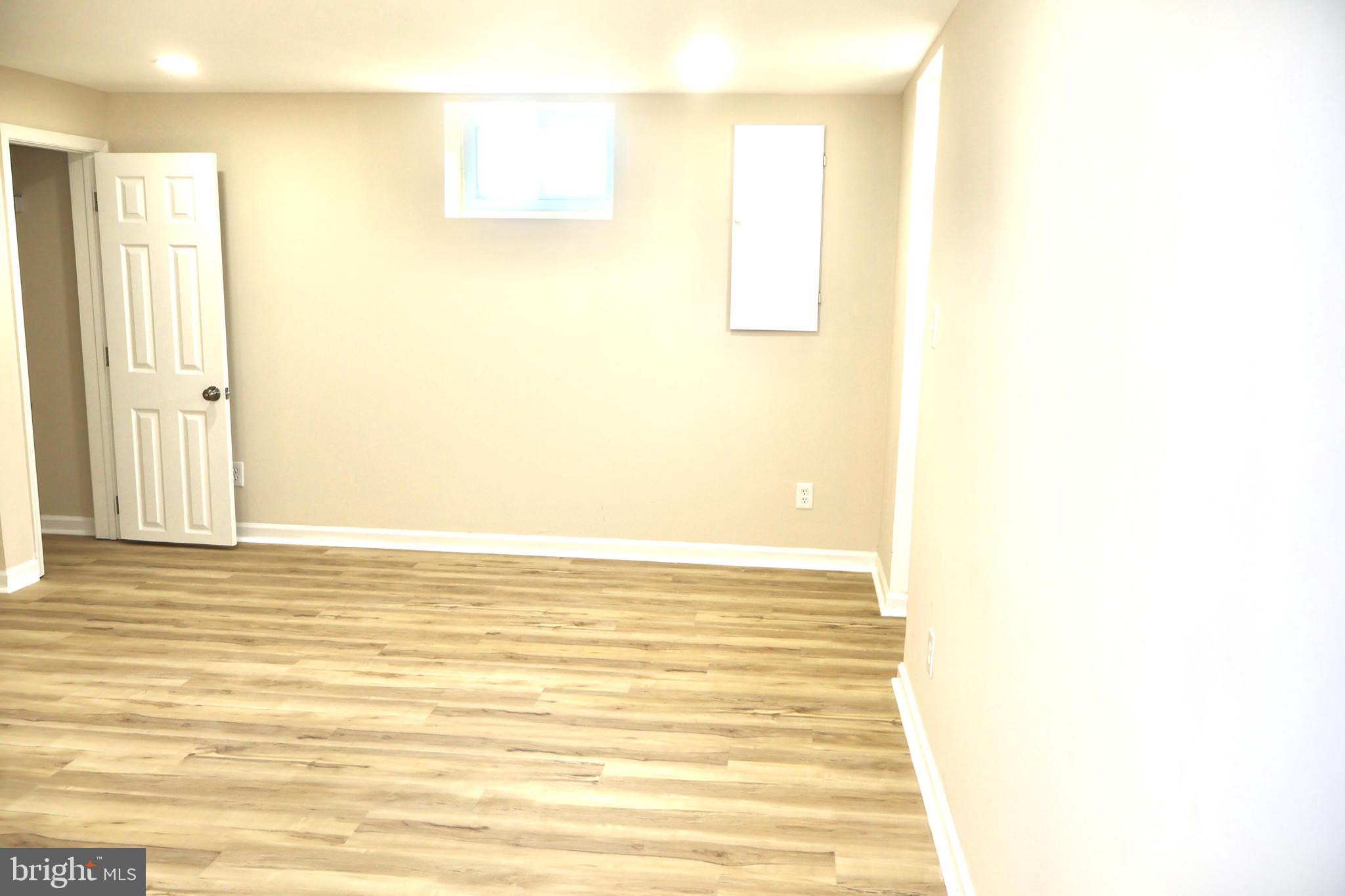 SOUTH STAFFORD - Residential