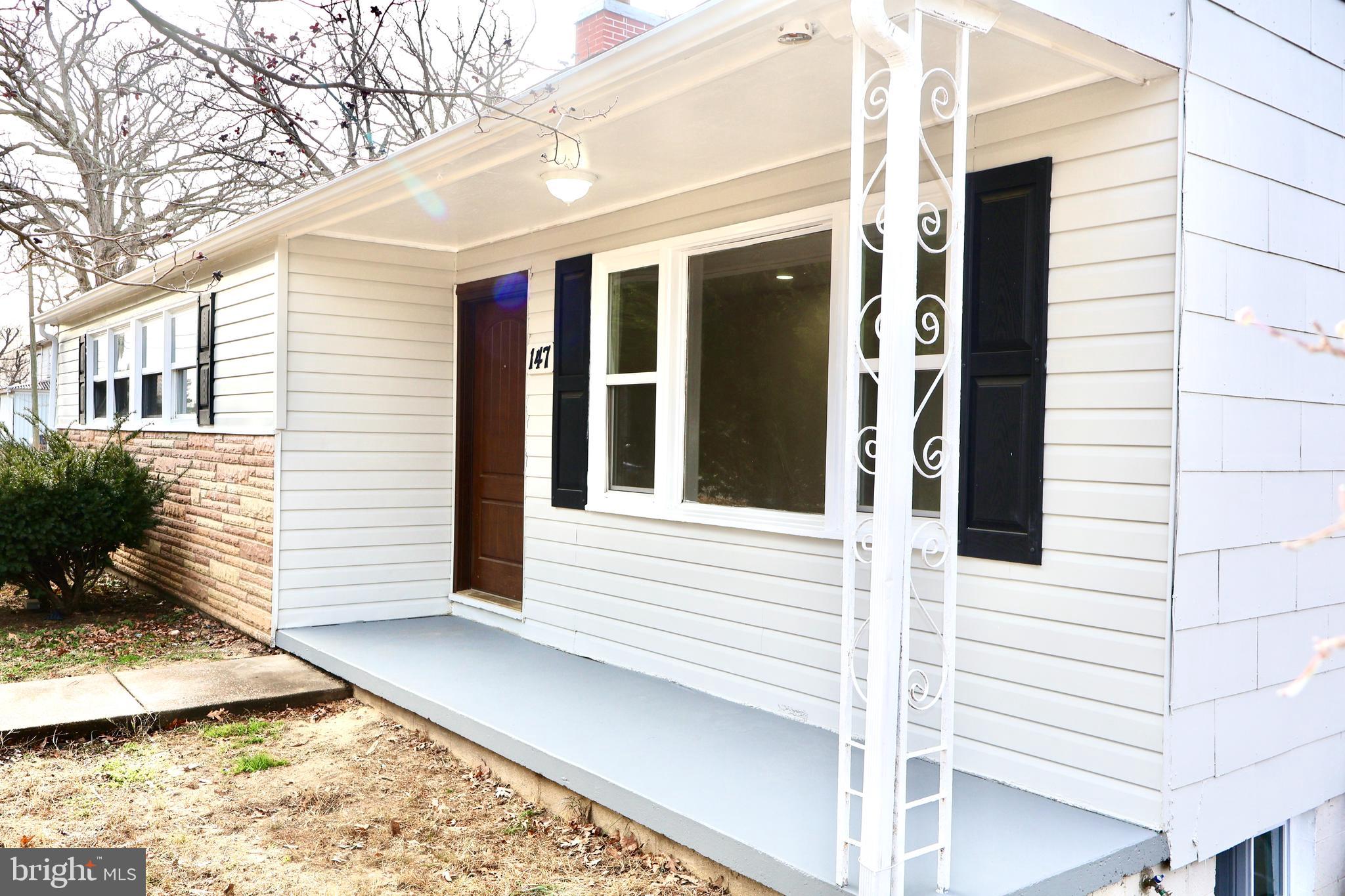 SOUTH STAFFORD - Residential