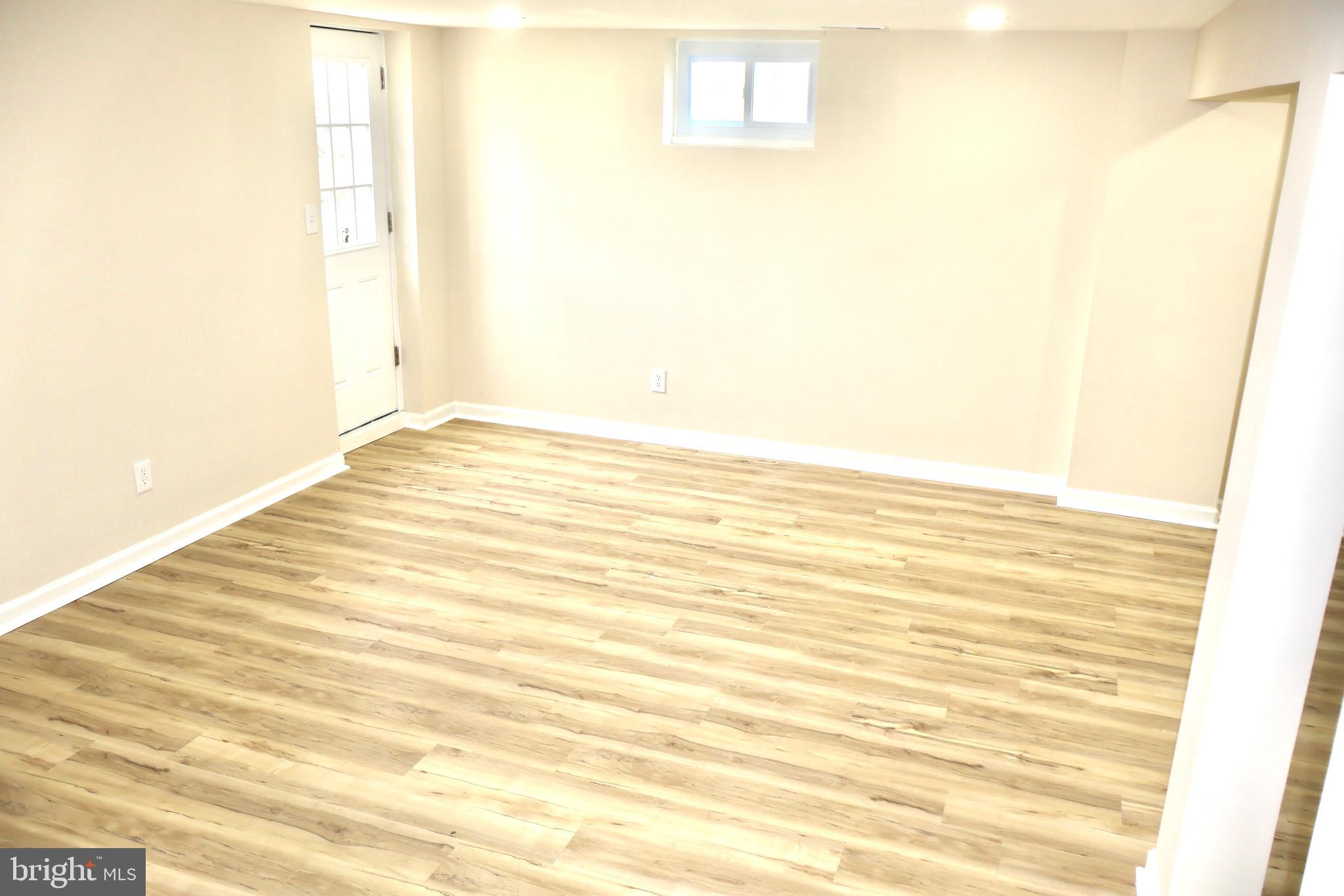 SOUTH STAFFORD - Residential