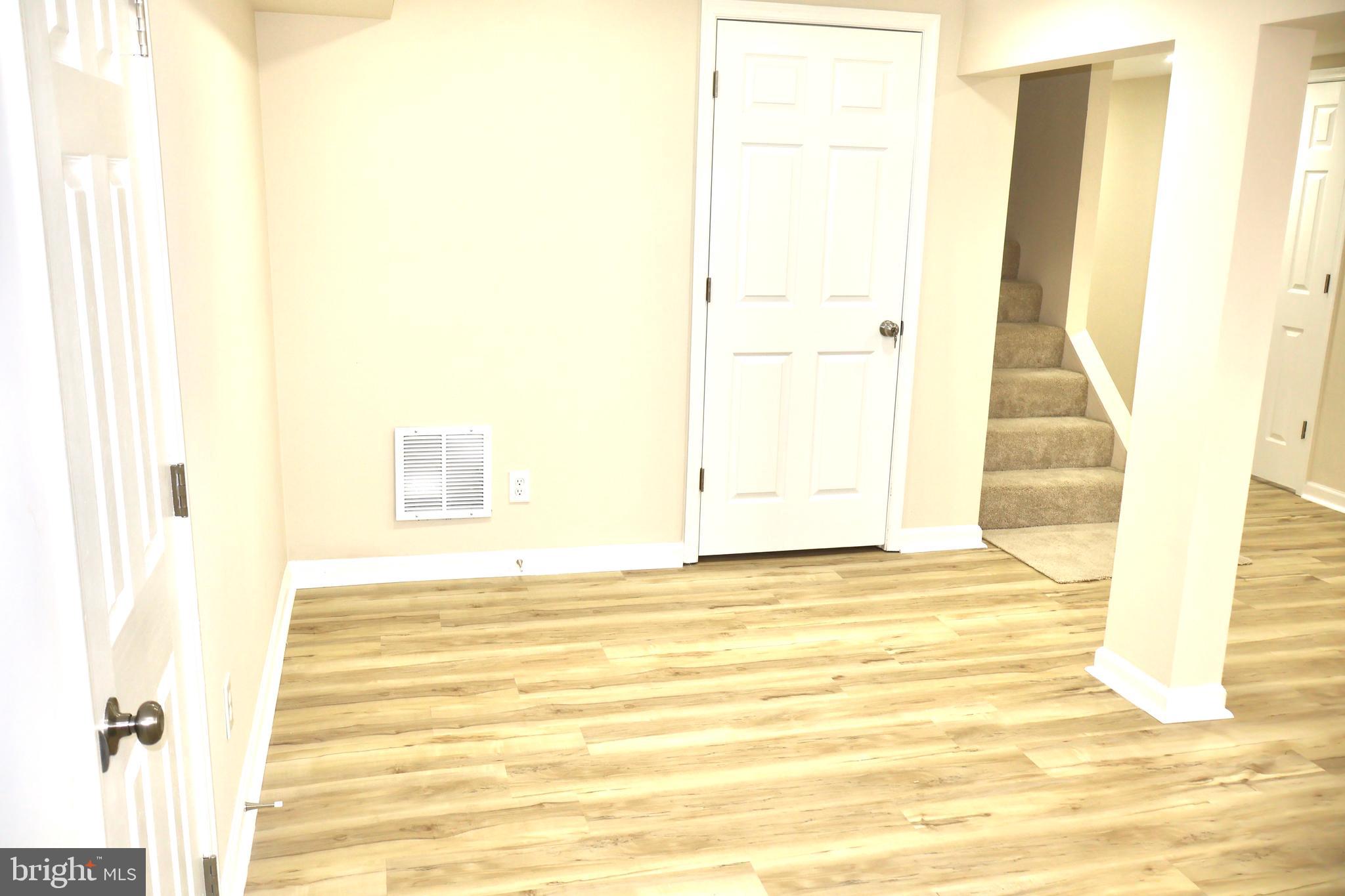 SOUTH STAFFORD - Residential