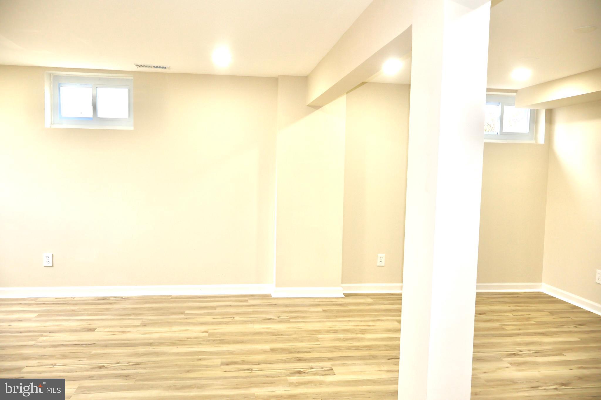 SOUTH STAFFORD - Residential