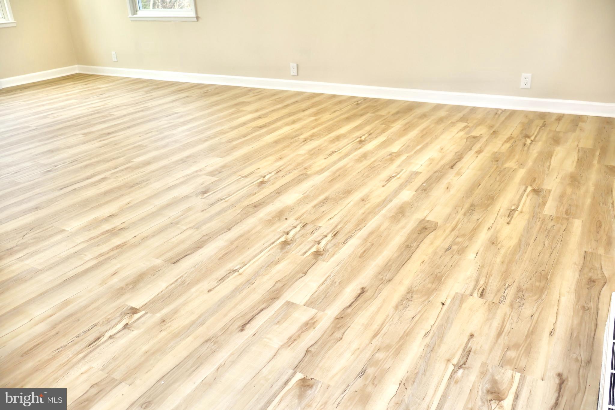 SOUTH STAFFORD - Residential