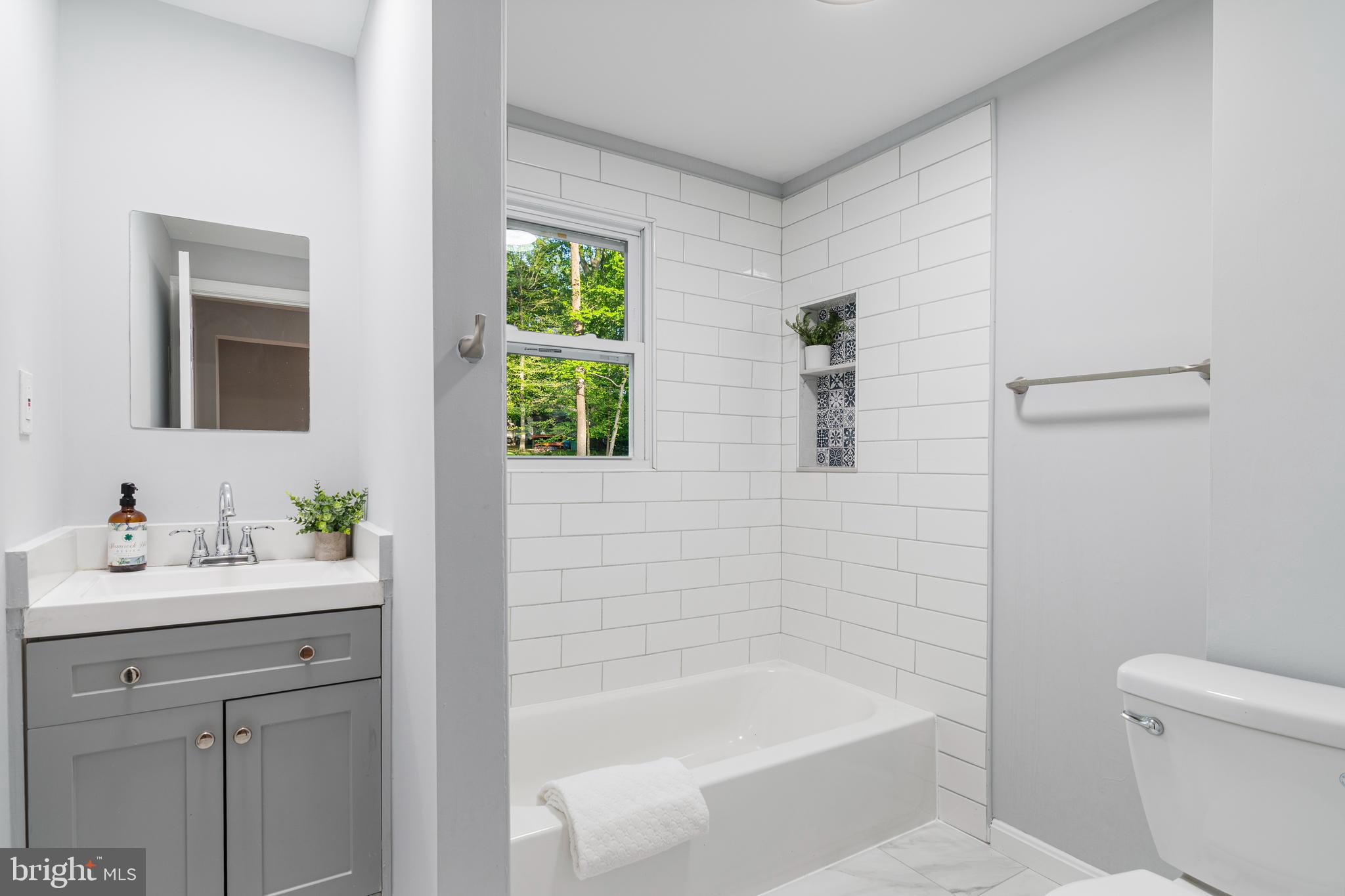 LONGFELLOW - Residential