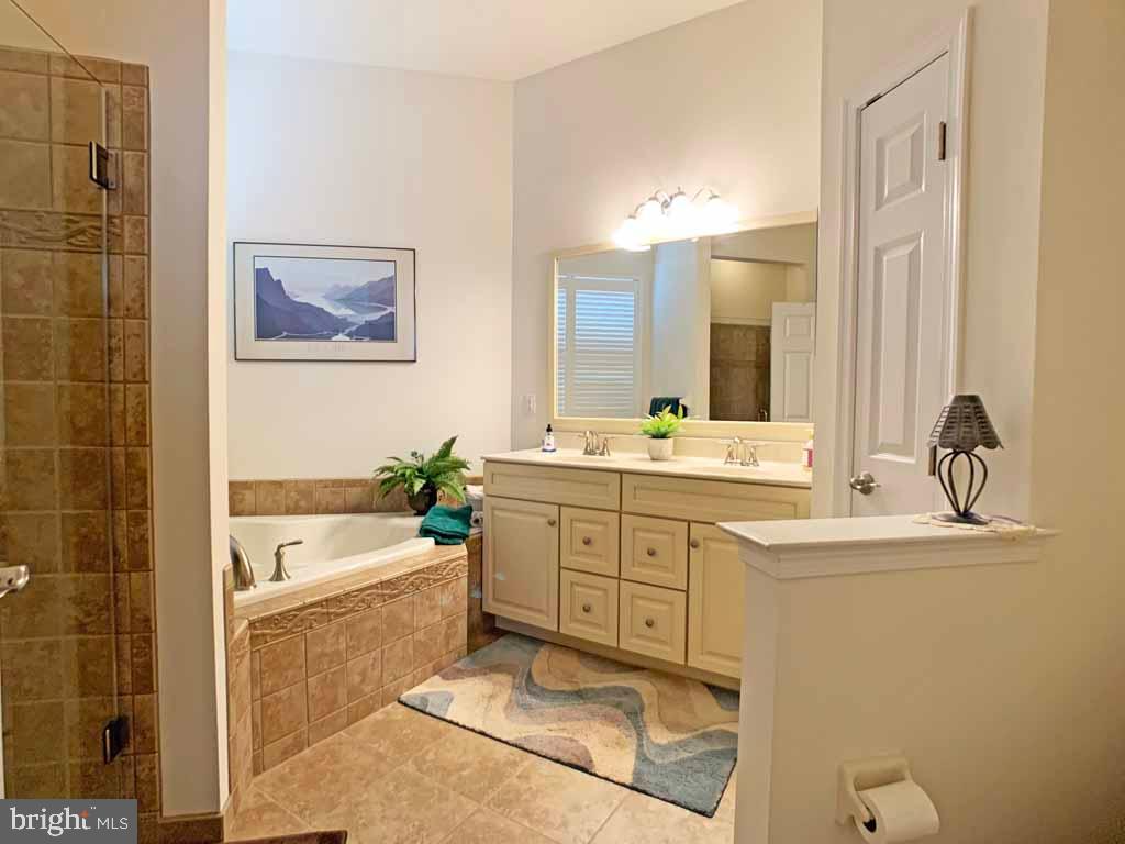 REGENCY AT YARDLEY - Residential