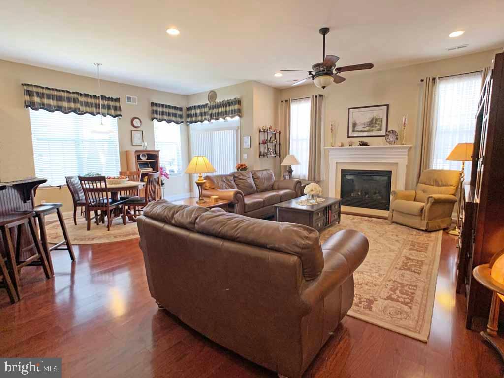 REGENCY AT YARDLEY - Residential
