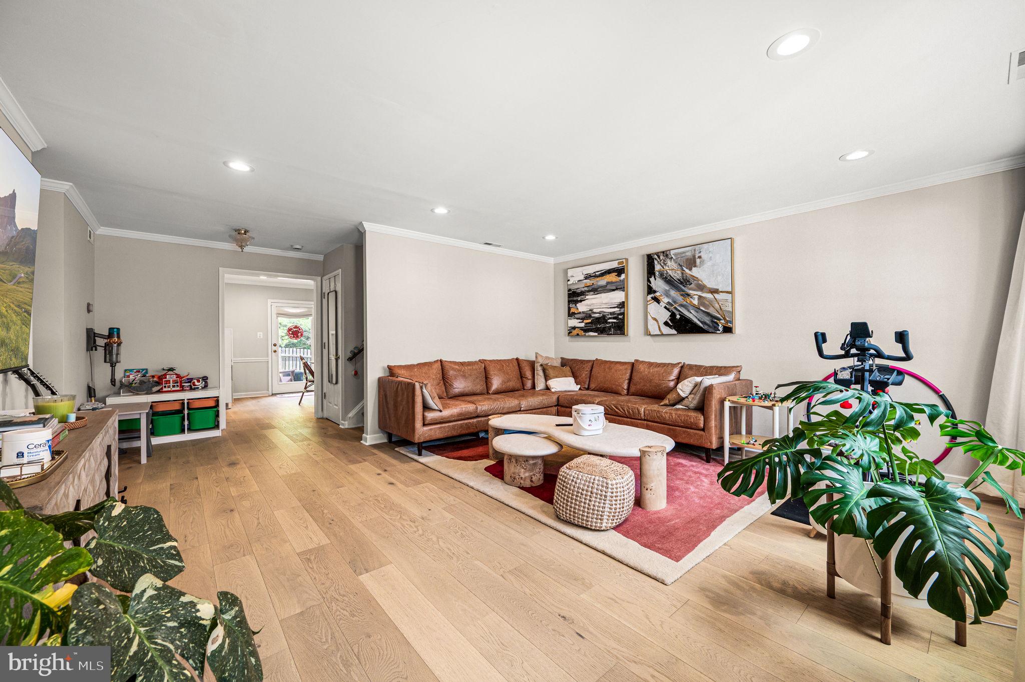 28 MANCHESTER COURT 28