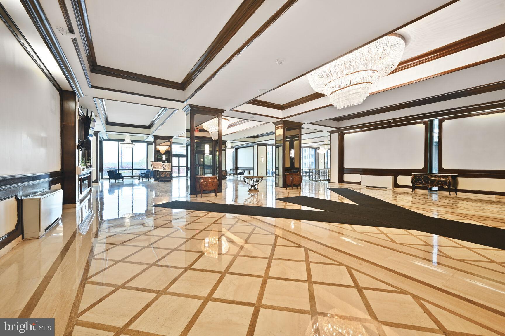 PROMENADE TOWERS - Residential