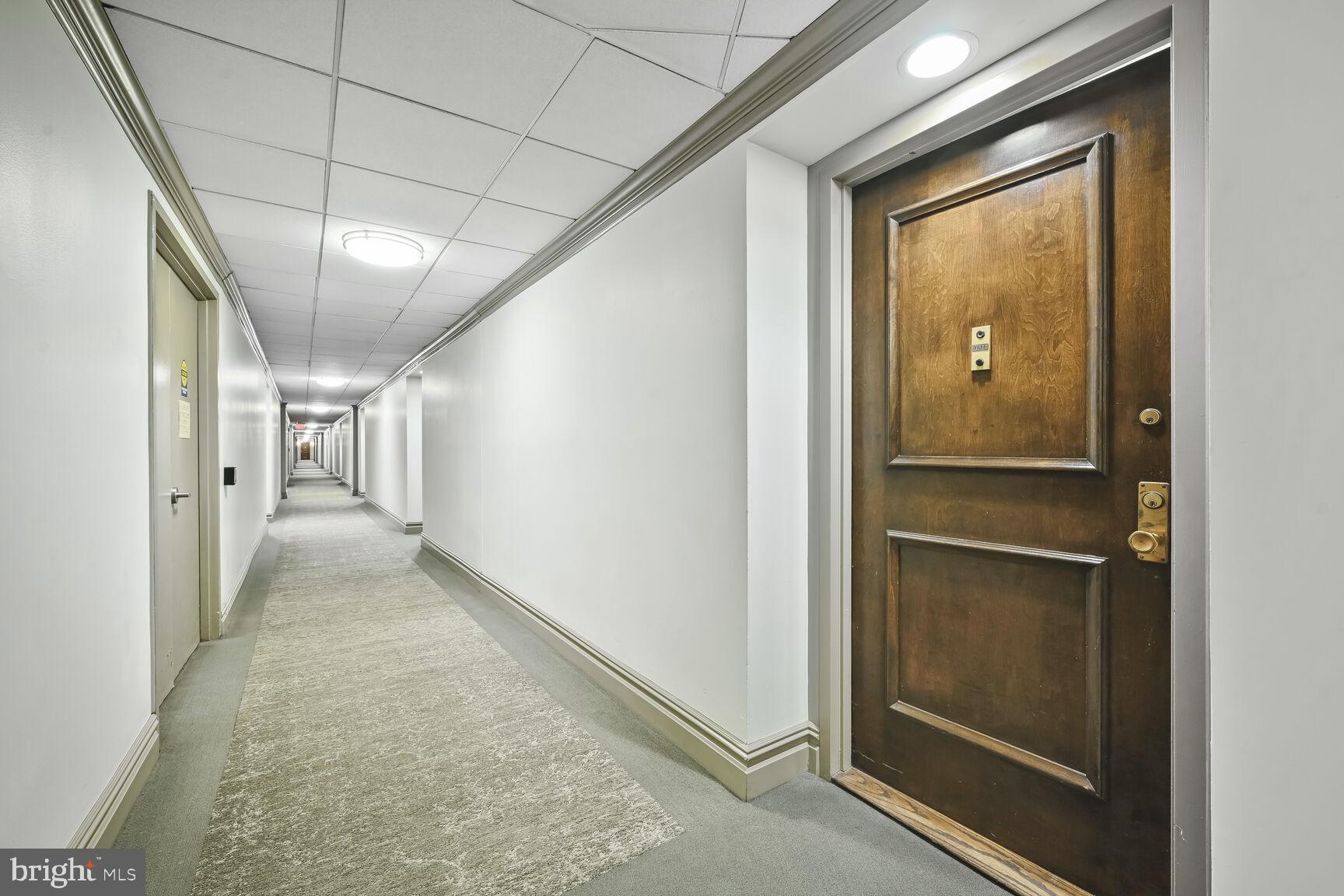 PROMENADE TOWERS - Residential