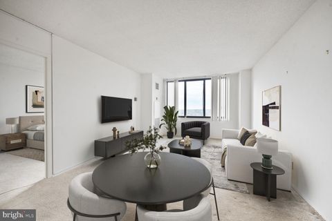 Property photo of 5225 Pooks Hill Road 1814n, Bethesda, MD 20814