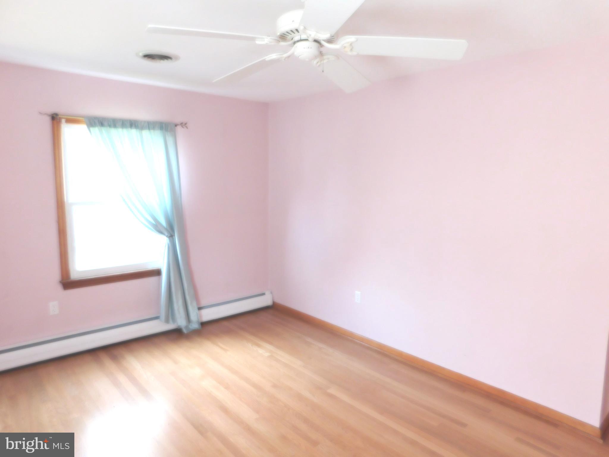 TAYLOR EST - Residential