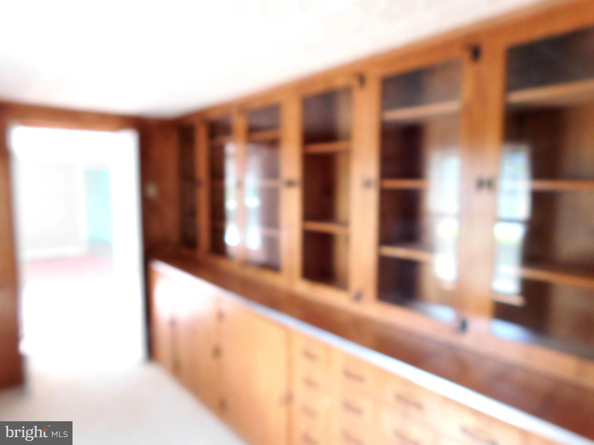 TAYLOR EST - Residential