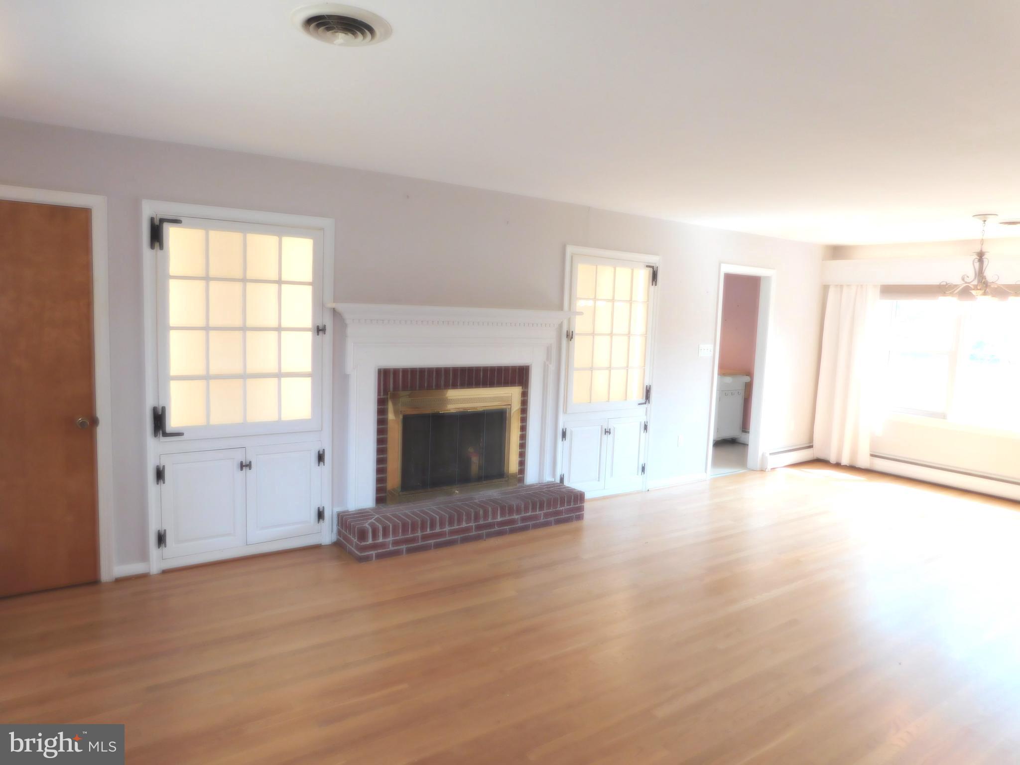 TAYLOR EST - Residential