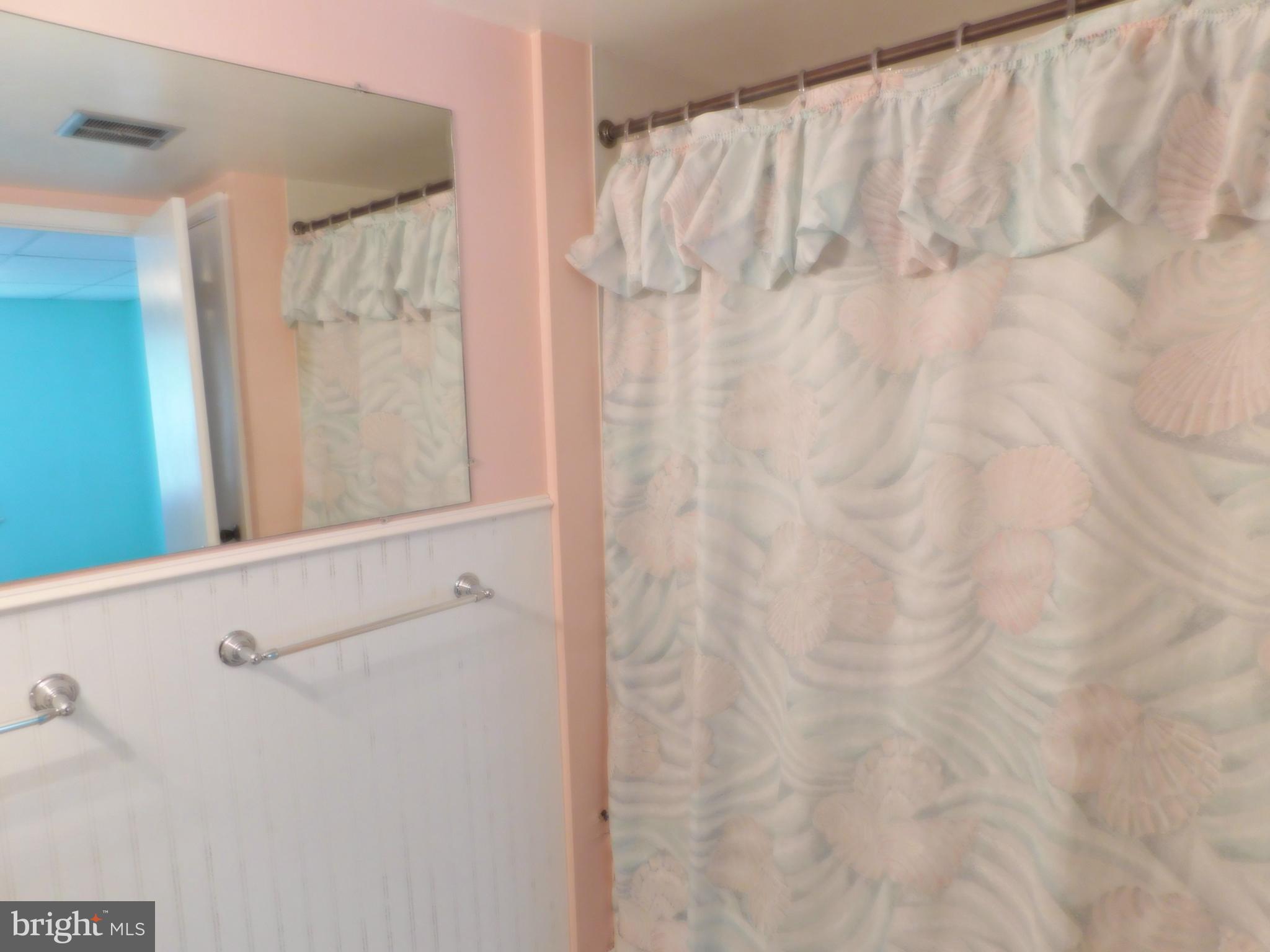 TAYLOR EST - Residential