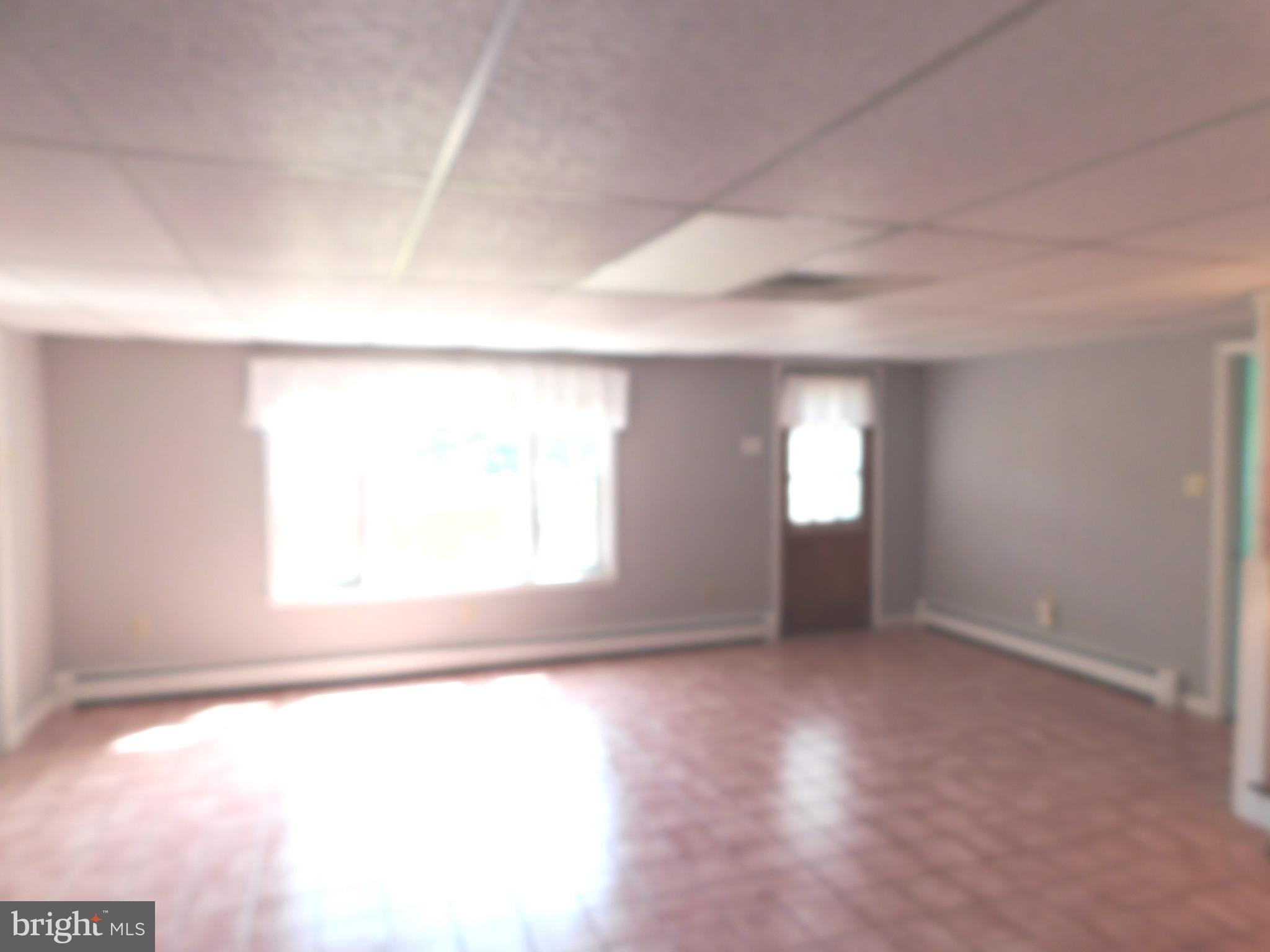 TAYLOR EST - Residential