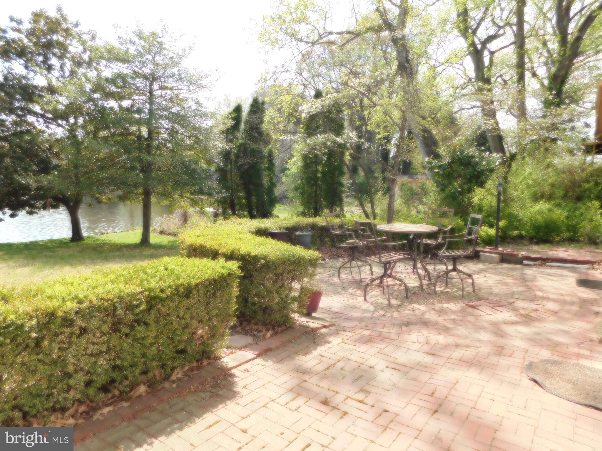 TAYLOR EST - Residential