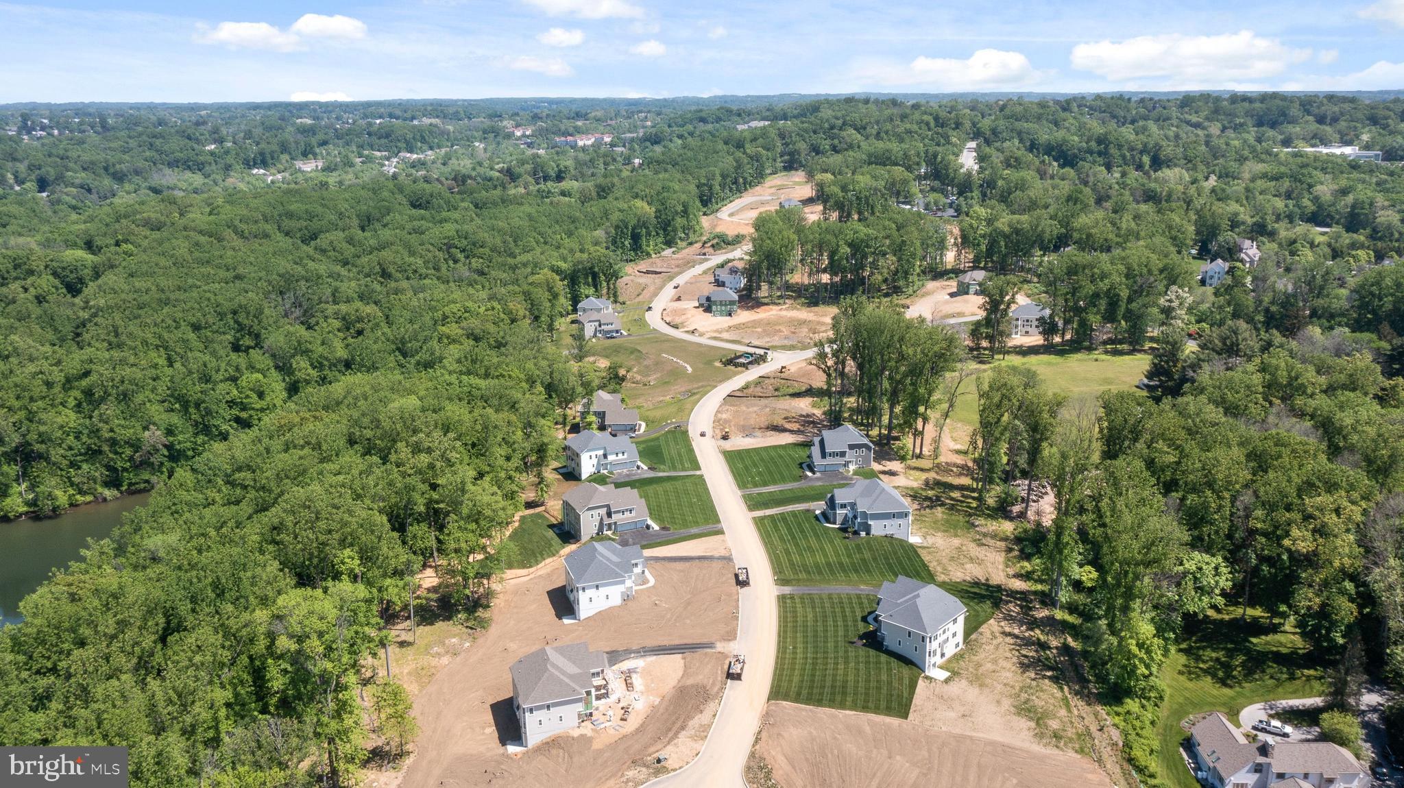 VILLAGE OF FOUR SEASONS - Residential