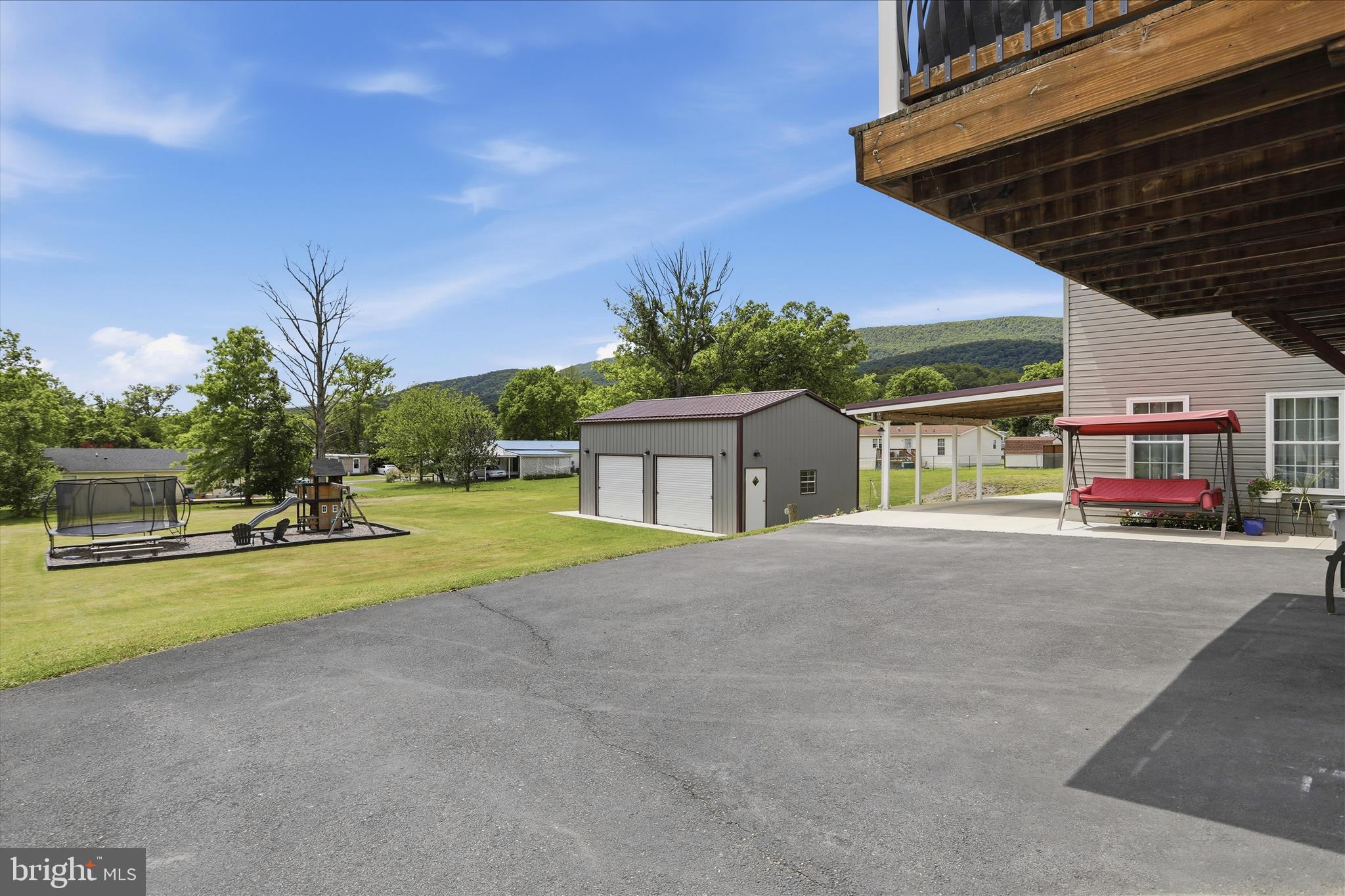 CRESAPTOWN - Residential